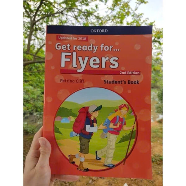Vở luyện từ vựng Flyers